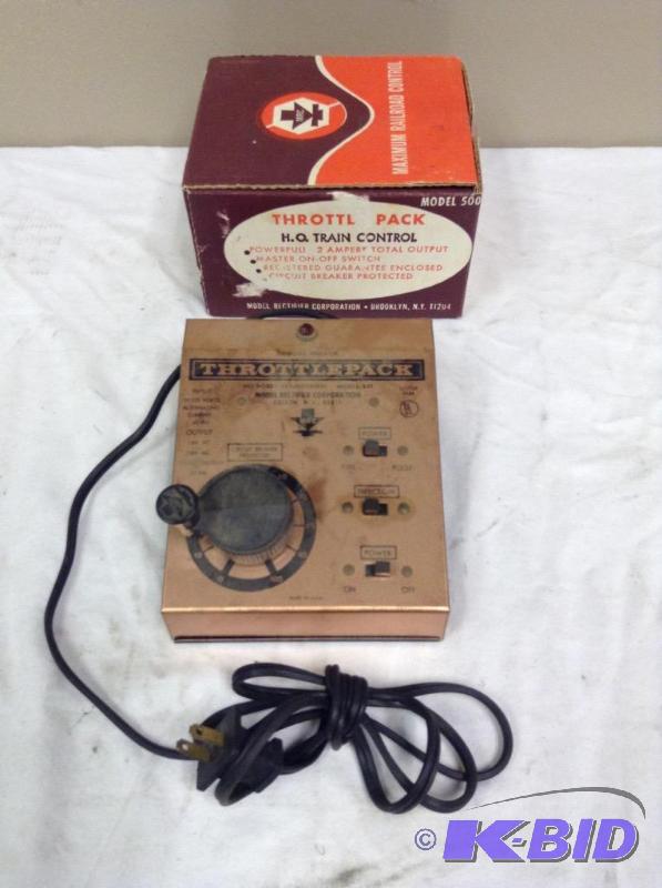 lot 201 image: Throttlepack #500 Train H.O. Railroad Control