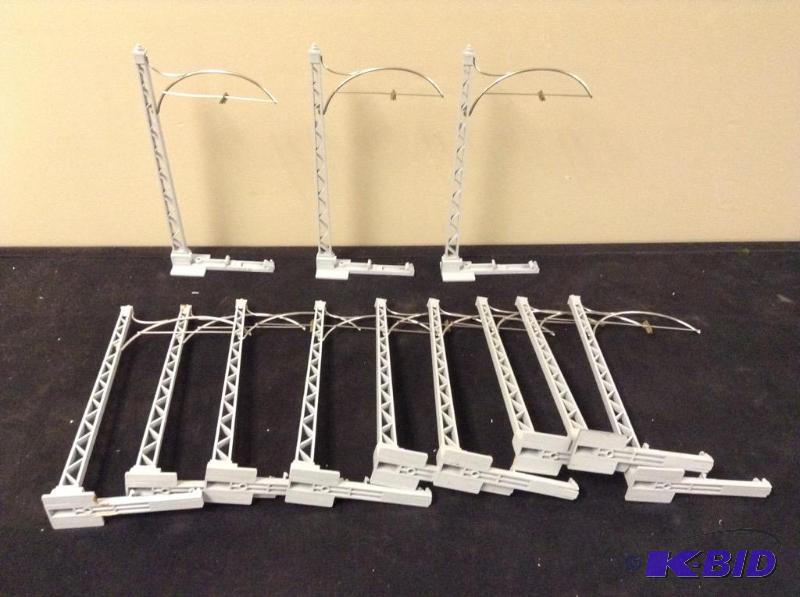 lot 208 image: 12 LGB #6000 G Scale Catenary Wire Masts