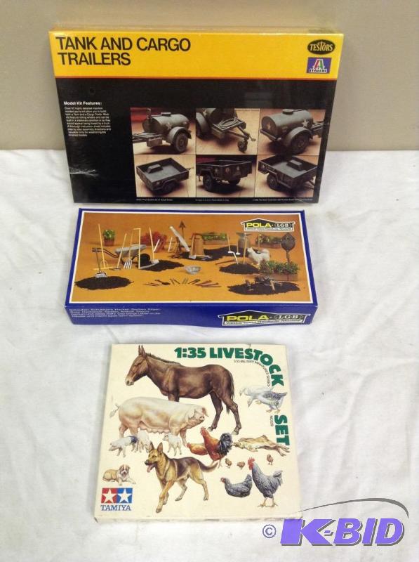 lot 214 image: Railroad Train Accessories