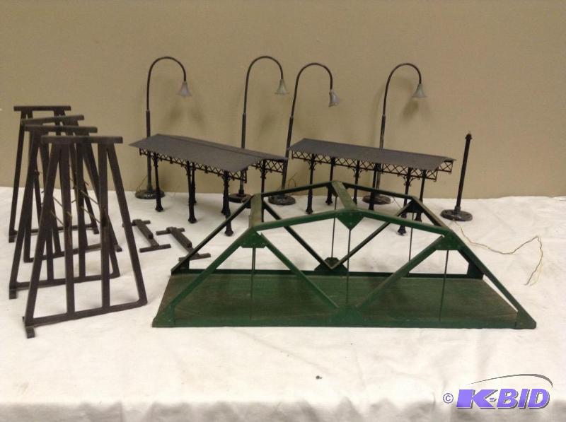lot 217 image: G Scale Railroad Bridge, Lights Covers 