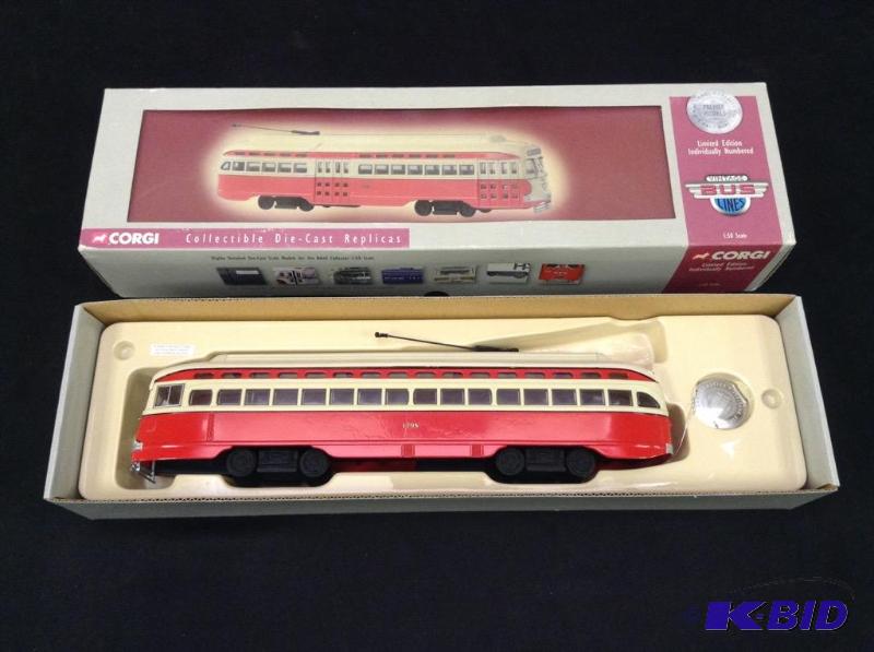 lot 245 image: Corgi US 55018 PCC Street Car - Pittsburgh 150 Scale