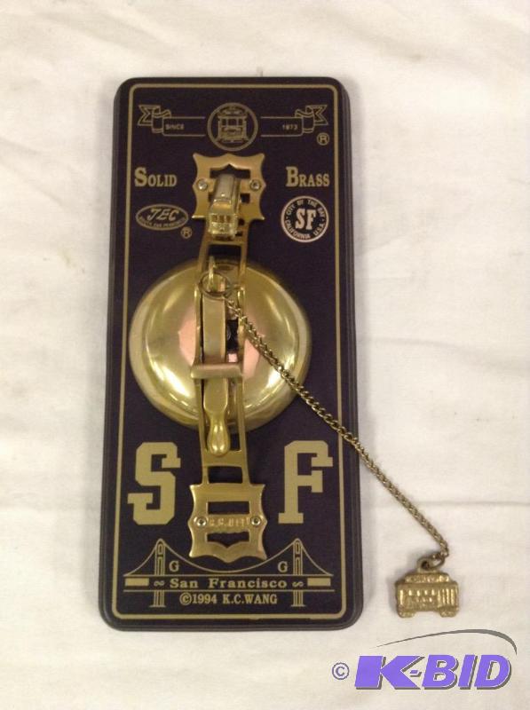 lot 252 image: Solid Brass San Francisco Cable Car Trolley Bell Knocker Ringer