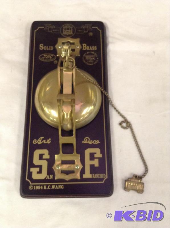lot 253 image: Solid Brass San Francisco Cable Car Trolley Bell Knocker Ringer
