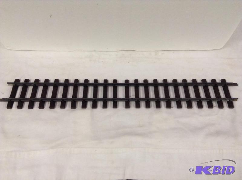 lot 255 image: Assortment of G Scale Railroad Train Track