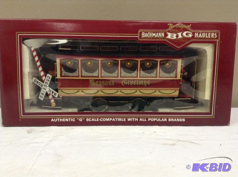 lot 27 image: Bachmann Big Haulers #93940 G Closed Christmas Street Car