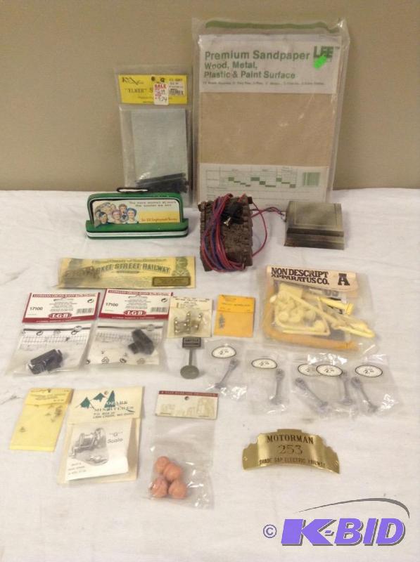 lot 287 image: Railroad Train Accessories