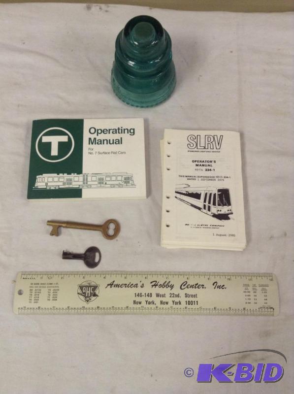 lot 289 image: Railroad Memorabilia - Keys, Insulator & More