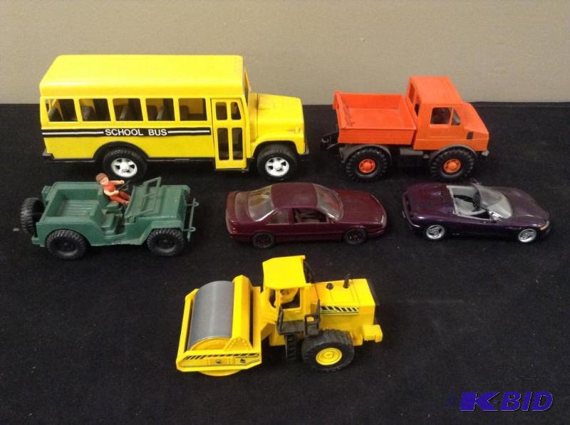 lot 300 image: Grouping of Toy Cars, Construction Equipment & Bus