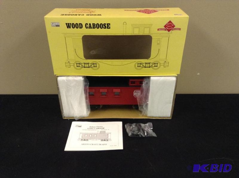 lot 35 image: Aristocraft Wood Caboose Train Car 124 Scale