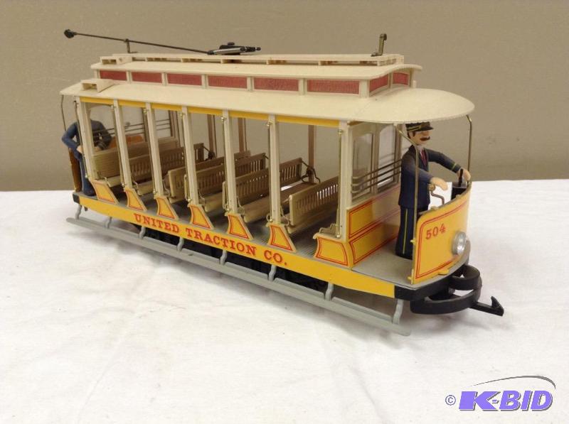 lot 51 image: Bachmann G Scale 504 United Traction Co. Passenger Train Car