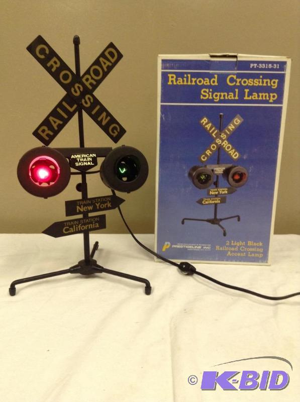 lot 66 image: Prestigeline Railroad Crossing Signal Lamp