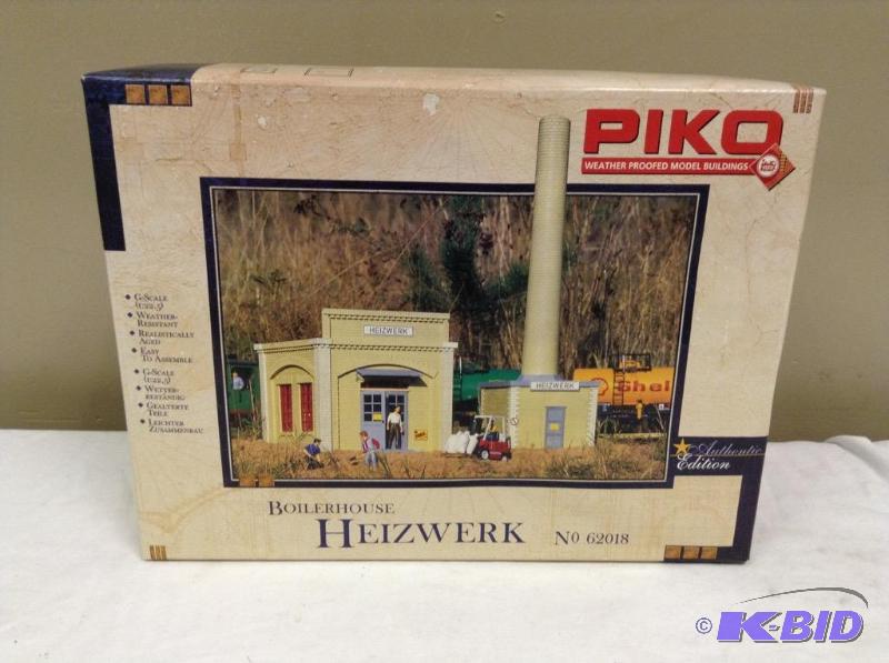 lot 71 image: PIKO Boilerhouse #62018 Train Building Kit