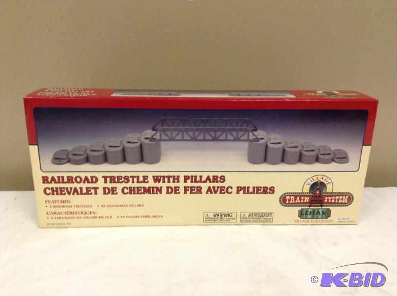 lot 78 image: Lemax Railroad Trestle with Pillars