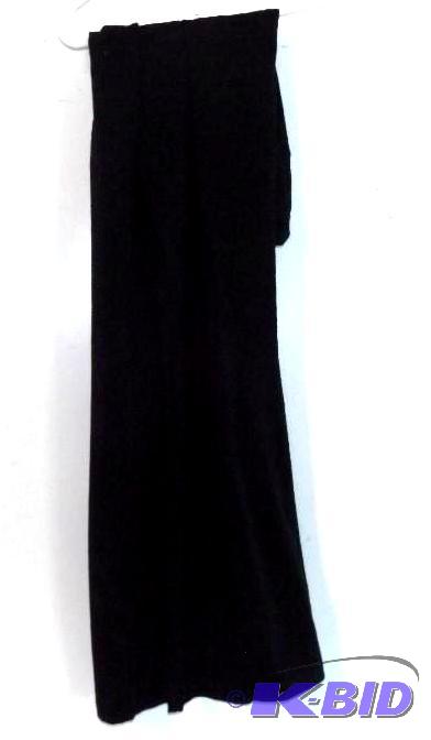 Monroe and Main black yoga pants