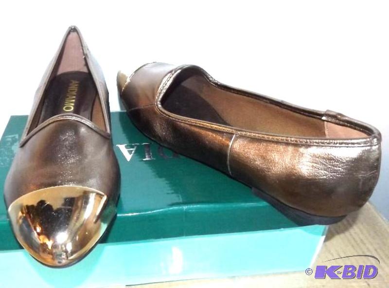 Andiamo bronze pattern flats