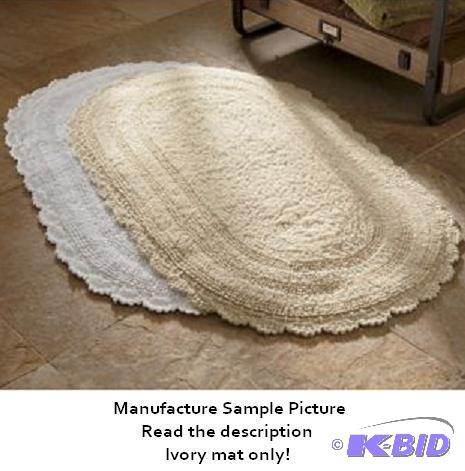 Crochet Border Bath Mat -&nbspLay soft style...