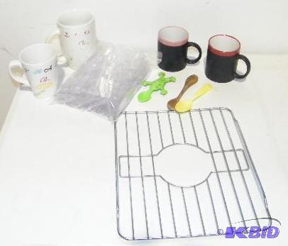 Mixed Kitchen Lot - Bag of approximately 100 ...