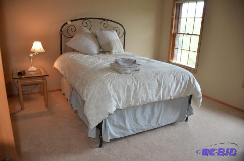 Down Comforter (queen size), 2 pillows (JCPen...