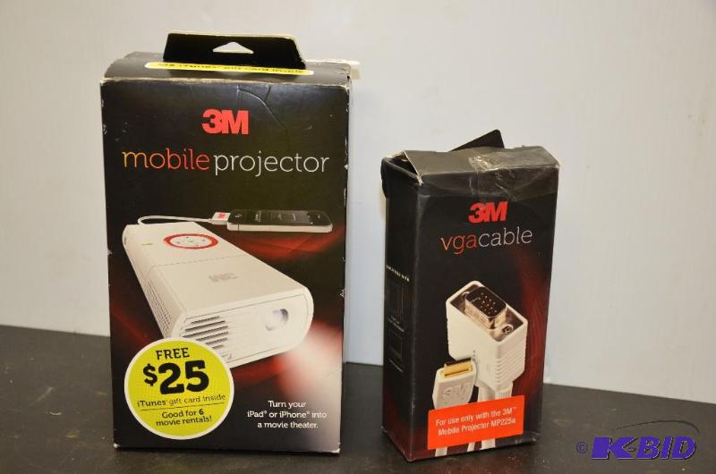 lot 164 image: 3M Mobile Projector 3M VGA Cable, for use on...