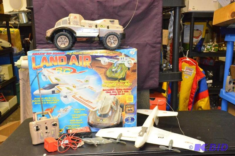 lot 17 image: Land Air Radio Control &quotAmazing Rip-Roar...