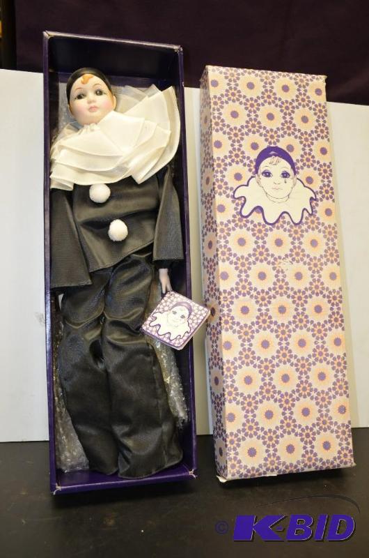 lot 173 image: Russ Co.  Pierrot Clown Italian pantomin...