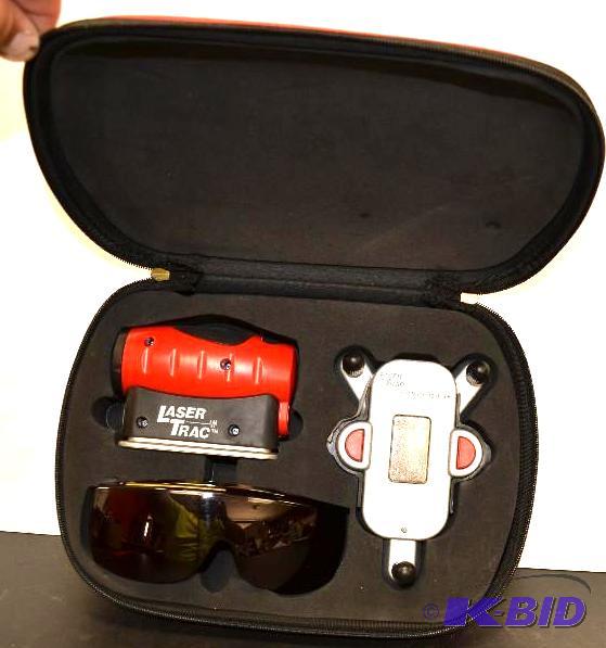 lot 175 image: Craftsman 4 in 1 Laser Trac LEVEL with carryi...