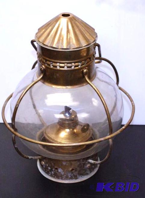 lot 185 image: Vintage nautical oil Lamp...