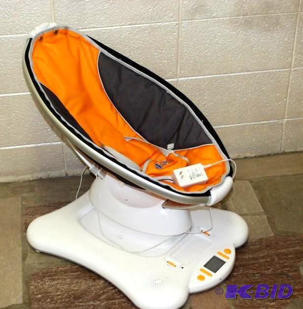 lot 200 image: Made by &quot4 Moms" &nbspMama Roo bab...