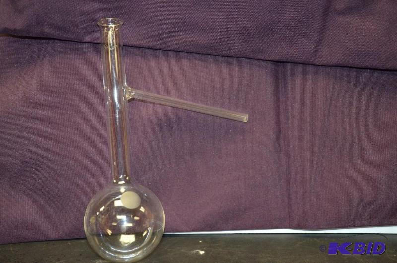 lot 20B image: Vintage Pyrex chemistry flask...