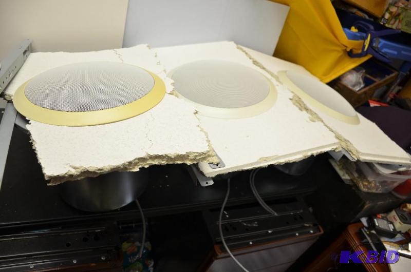 lot 216 image: 3 Boger Recess mounted ceiling speakers Model...