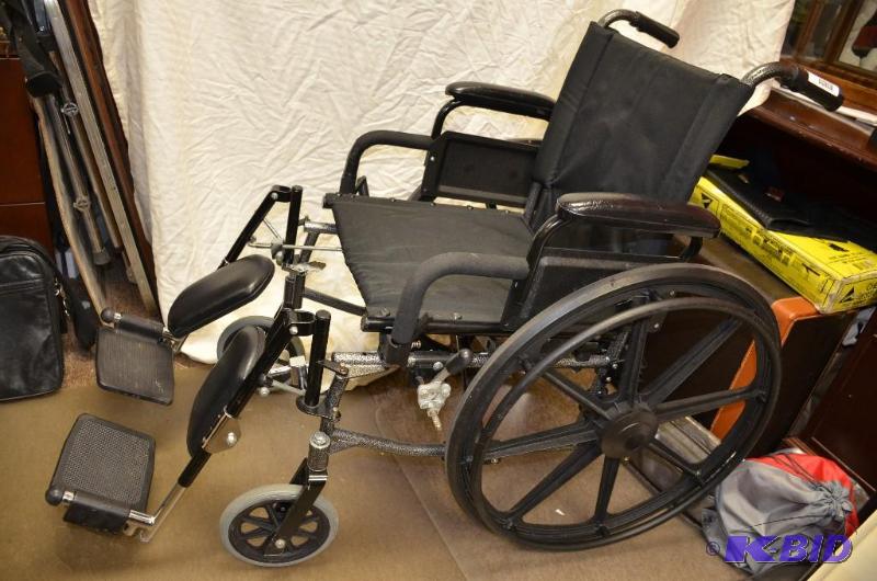 lot 246 image: Expensive lightweight wheel chair barely used...