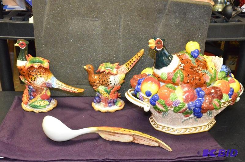 lot 30 image: Fitz and Floyd Classics Pheasant theme&nbspC...