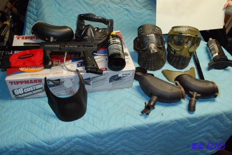 lot 75 image: Tippman 98 Custom Platinum Series Power Pack,...