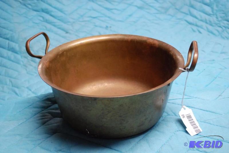 lot 92 image: Antique German Brass pot measures 10.5 inch d...