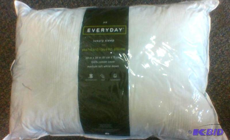 JCP Everyday Luxury Sleep Standard Queen Pillow
