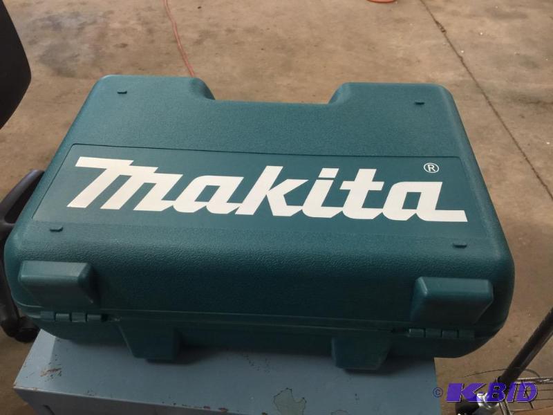 Makita Angle Grinder