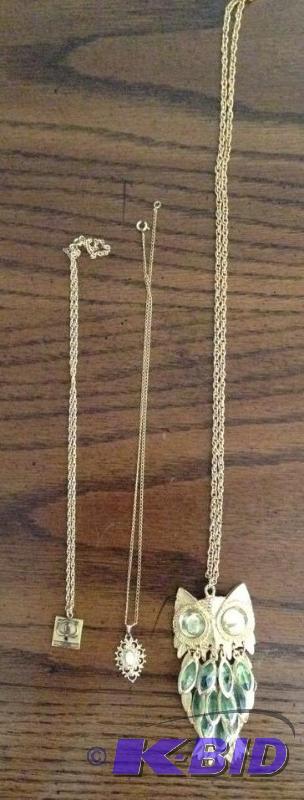 lot 114 image: Costume Jewelry Necklaces and Service Award