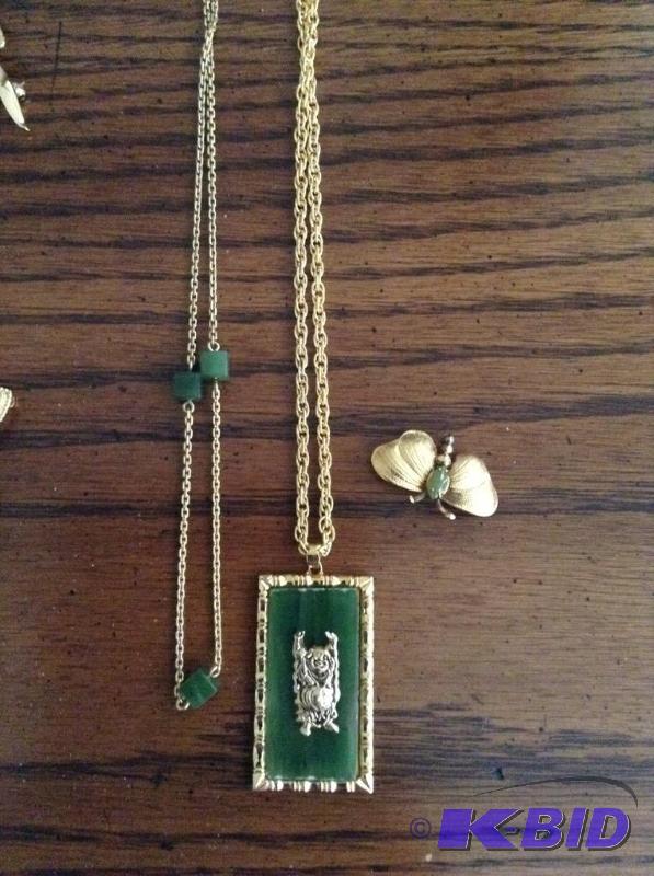 lot 119 image: Gold Tone with Green Stones Collection