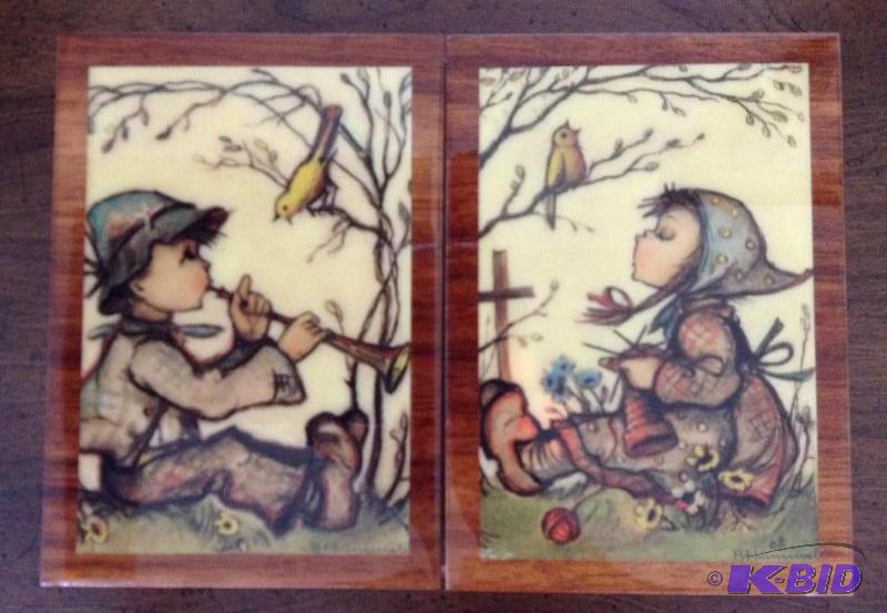 lot 140 image: Cute Hummel Music Box - Plays Facination