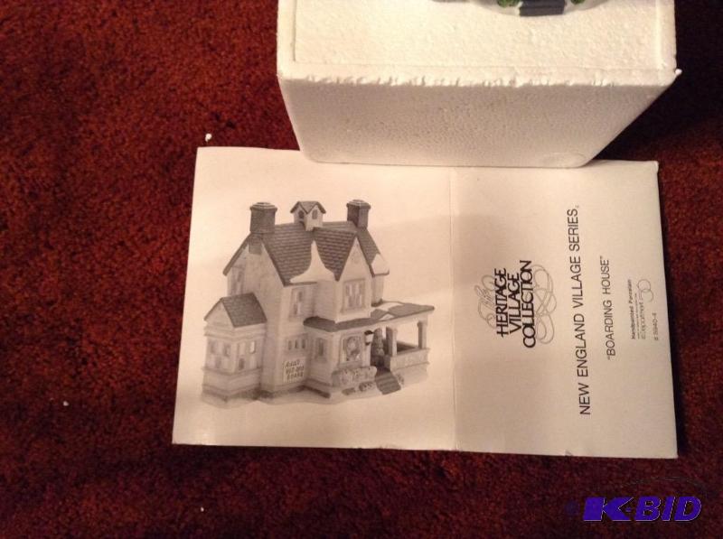 lot 157 image: Dept. 56 Heritage Village Collection