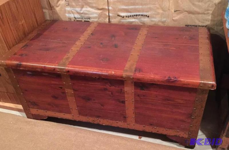 lot 62 image: Awesome Cedar Chest