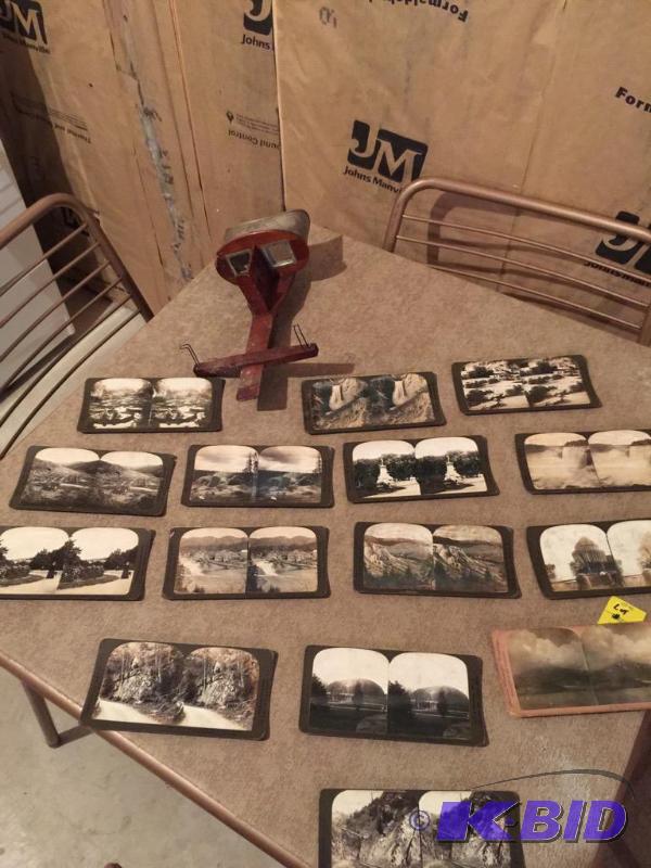 lot 71 image: Antique Stereoscope and Cards