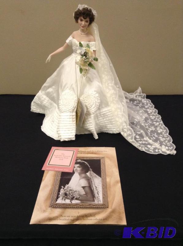 lot 11 image: Jacqueline Kennedy Heirloom Bride Porcelain Doll