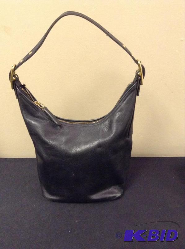 lot 31 image: Black Leather Coach Purse Handbag