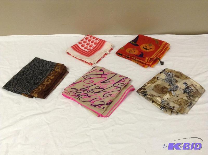 lot 42 image: 5 Pretty Womens Scarves