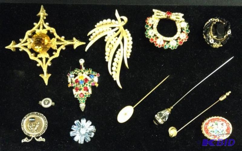 lot 7 image: 12 Pretty Brooch & Hat Pins