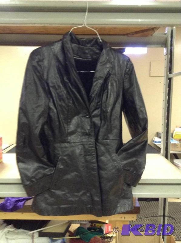 lot 41 image: Womens Leather Jacket with Liner