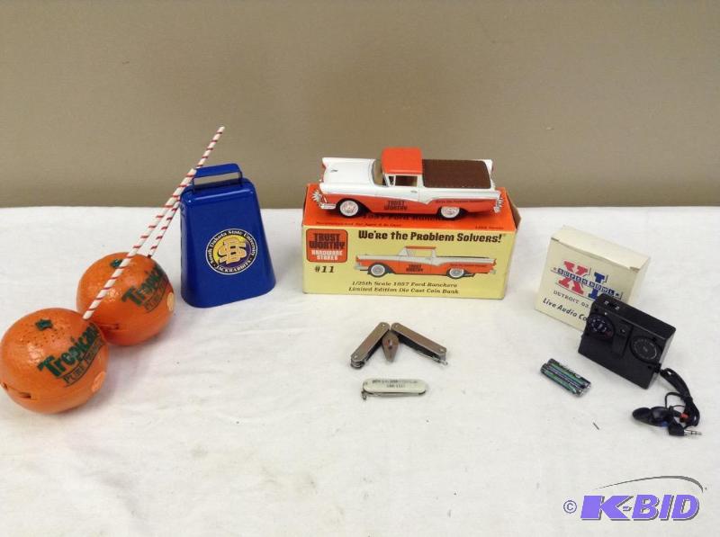 lot 76 image: Lot of Collectibles