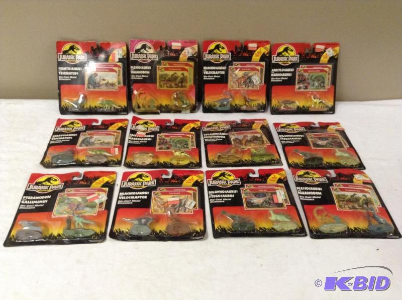 lot 110 image: Jurassic Park Dinosaur Figures