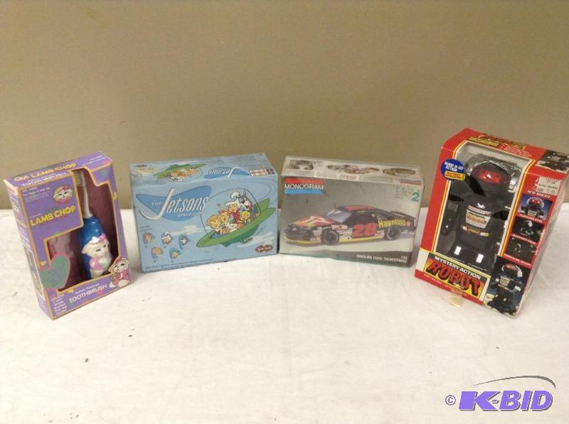 lot 111 image: Collection Toys